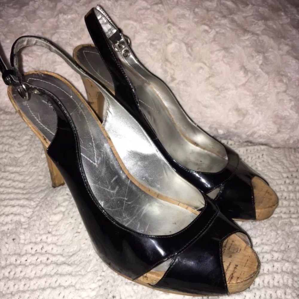 GUESS open toe, black patent leather, sling back 8